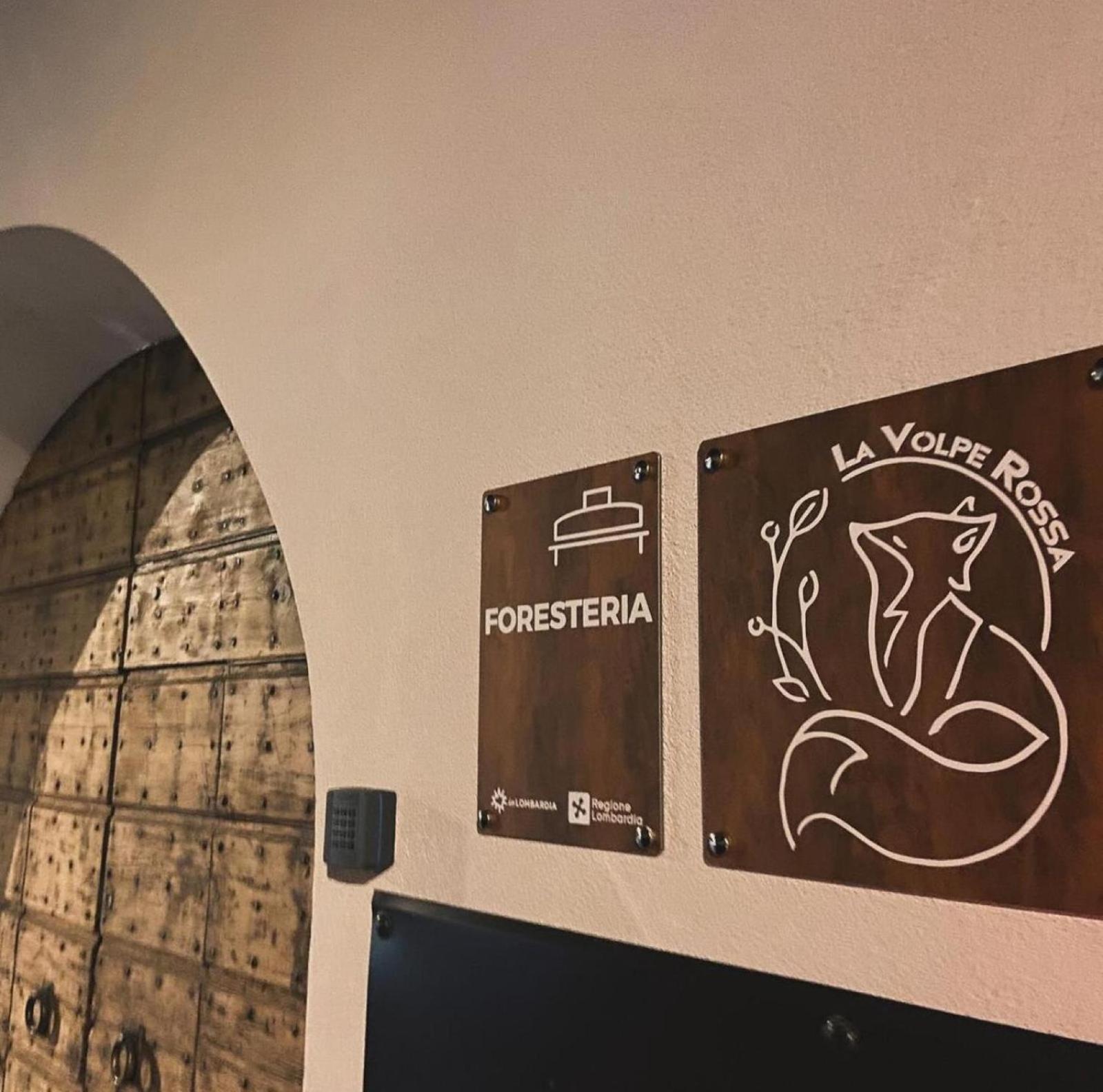 La Volpe Rossa Rooms And Apartments San Felice del Benaco Εξωτερικό φωτογραφία